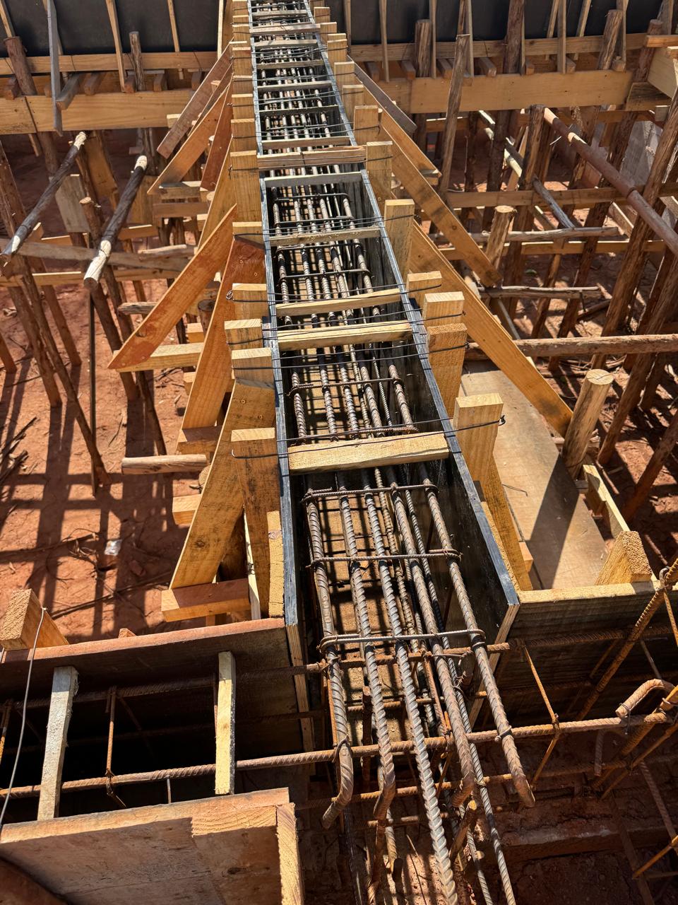 Armação e forma de vigas e pilares em concreto armado