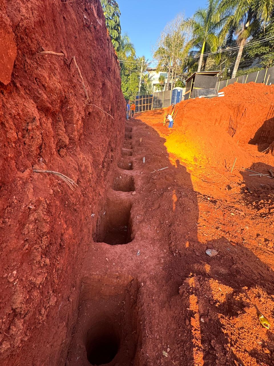 Escavação e abertura de valas para a fundação
